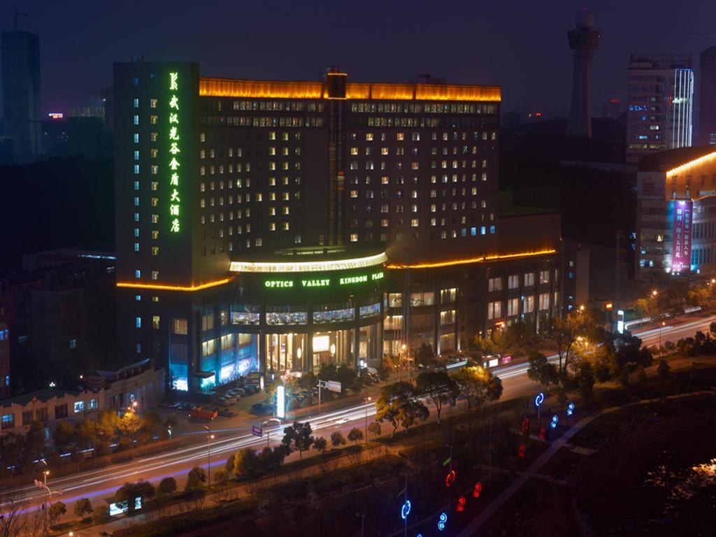 Optics Valley Kingdom Plaza Wuhan Exteriör bild